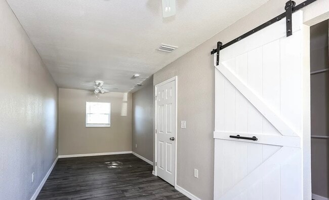 Foto del edificio - 2776 20th Ave SW