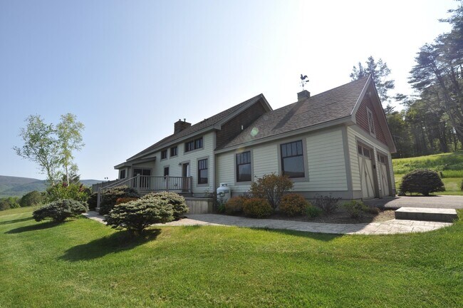 Building Photo - 480 Partridge Hl