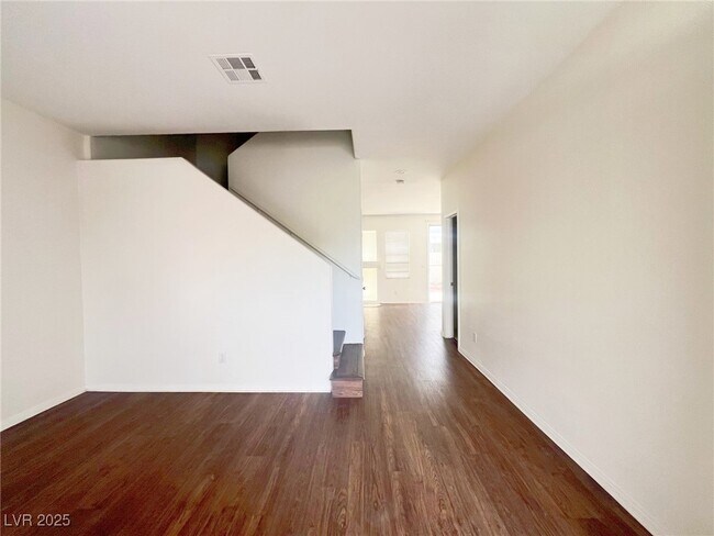 Foto del edificio - 1153 Stormy Valley Rd