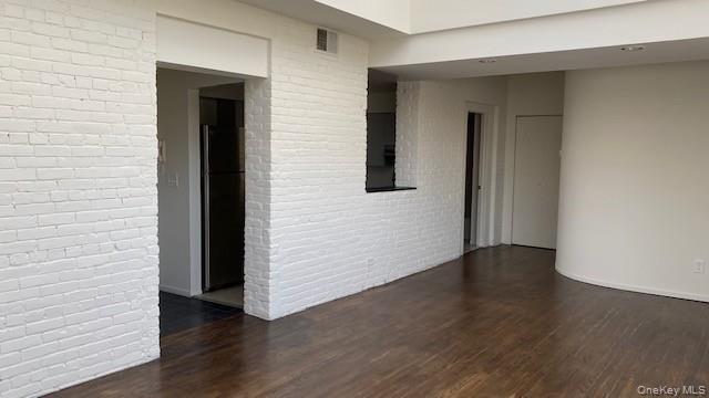 Building Photo - 110 Mill St