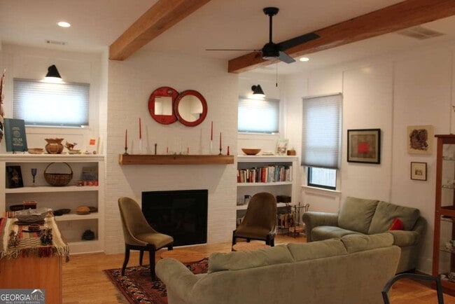 Building Photo - 232 Wilbur Ave SE