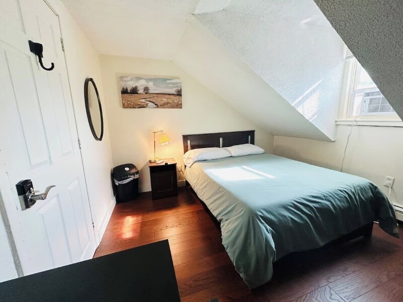 Foto principal - 62 Doyle Ave