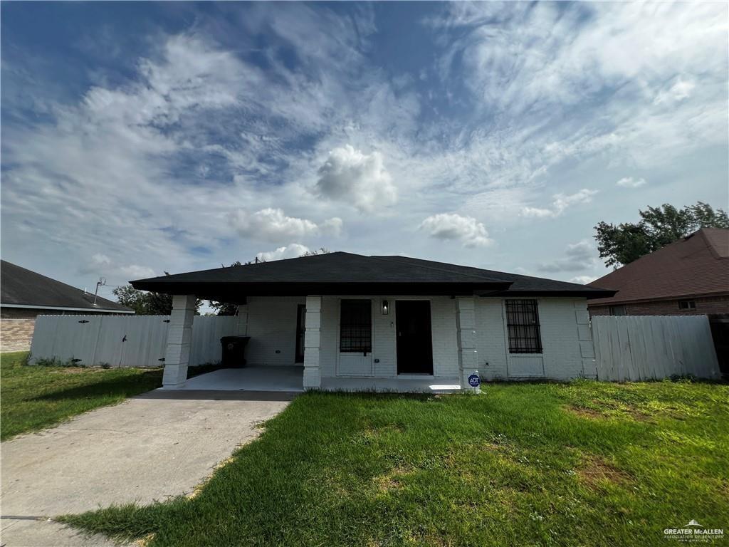 Foto principal - 2004 Ramirez Ln