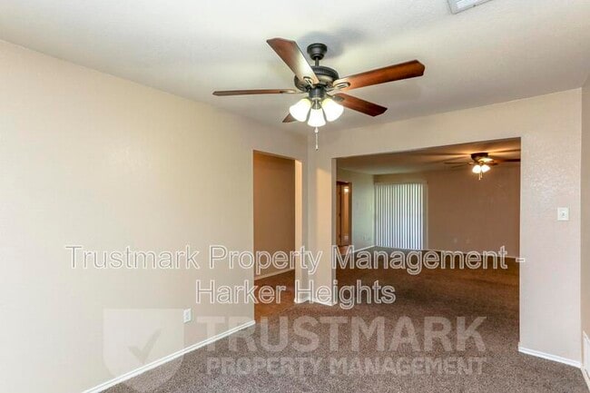 Foto del edificio - 5304 Vail Dr