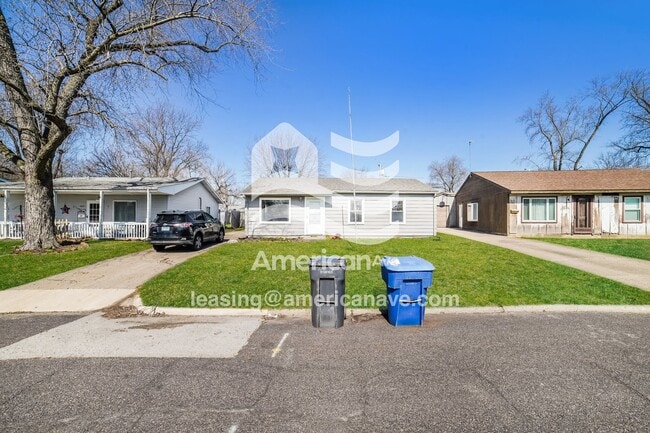 Building Photo - 1609 Koch St
