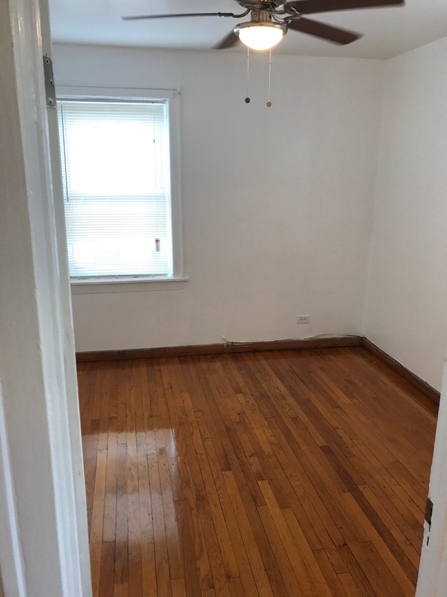 Building Photo - 3340 West Addison Street, Unit 2