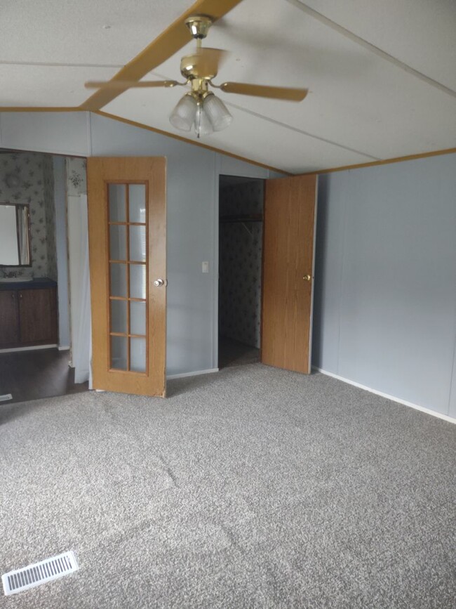 Foto del edificio - 3 Bedroom ~ 2 Bath ~ Golo, Kentucky