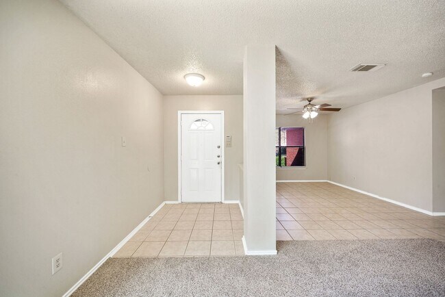 Foto del edificio - 3 Bedroom/1 Bath Crown Meadow Subdivision
