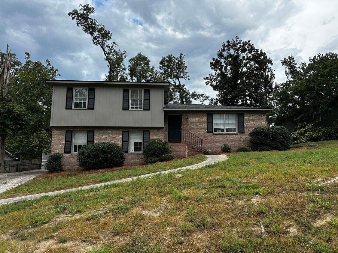 Primary Photo - 4565 Rockdale Ct
