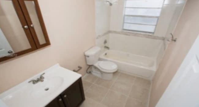 Foto del edificio - 3721 SW 60th Ave