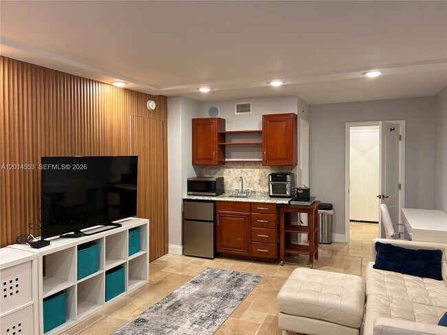 Foto del edificio - 2780 NE 183rd St