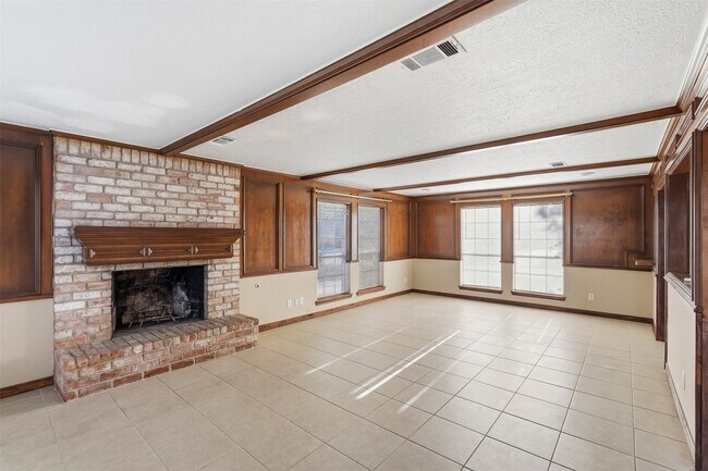 Foto del edificio - 16014 Southampton Dr