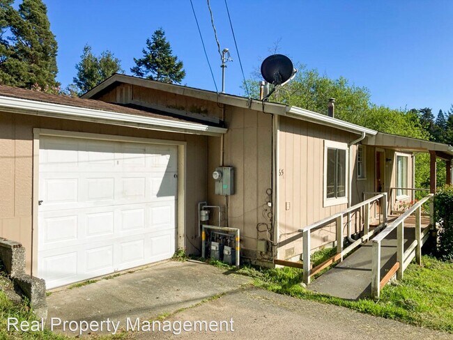 Building Photo - 2 br, 1 bath House - 65 Page Way #A