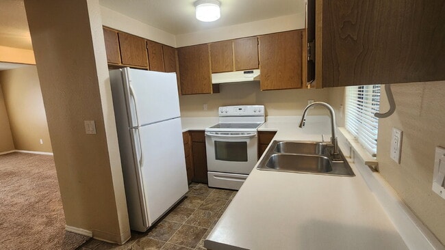 Foto del edificio - "Charming 2-Bedroom Retreat with modern co...