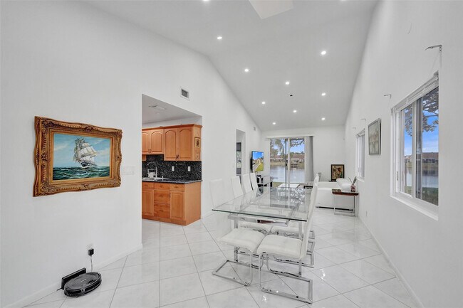 Foto del edificio - 5514 SW 28th Terrace