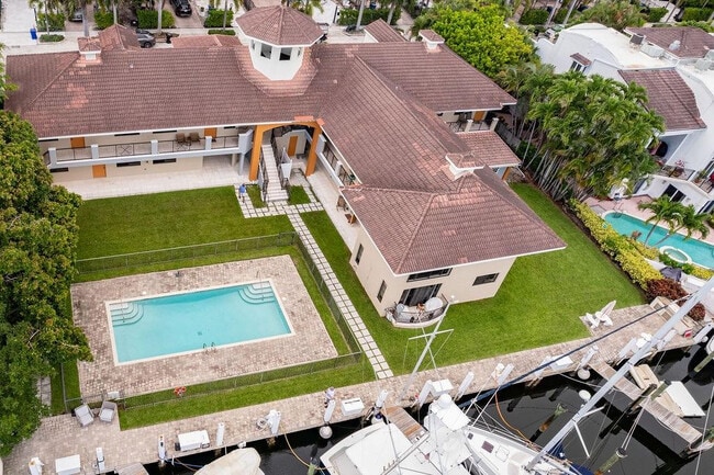 Building Photo - 64 Isle of Venice Dr