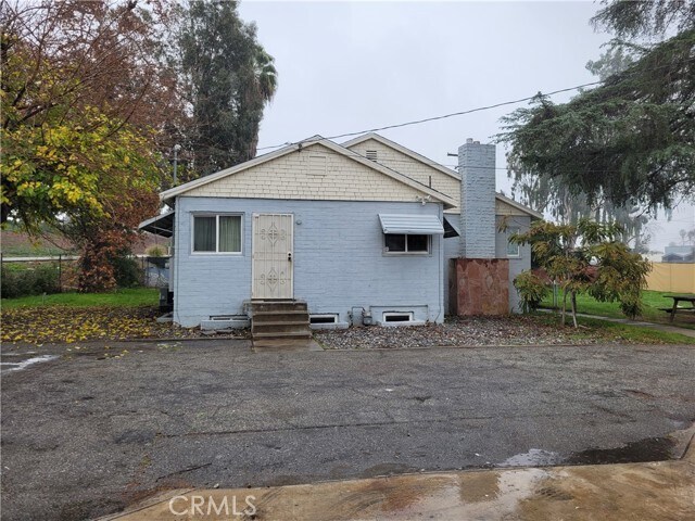Building Photo - 1640 E Date St