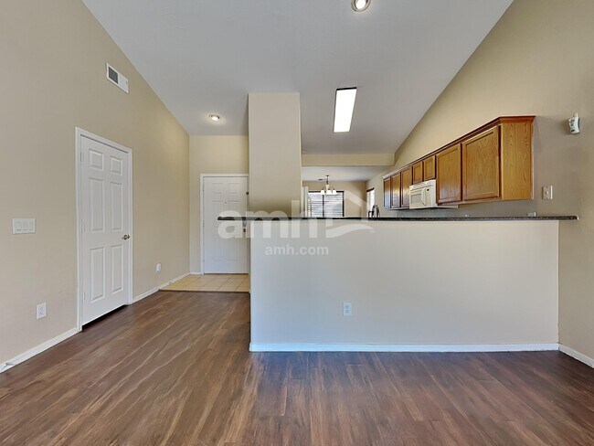 Building Photo - 7202 S 45th Ave