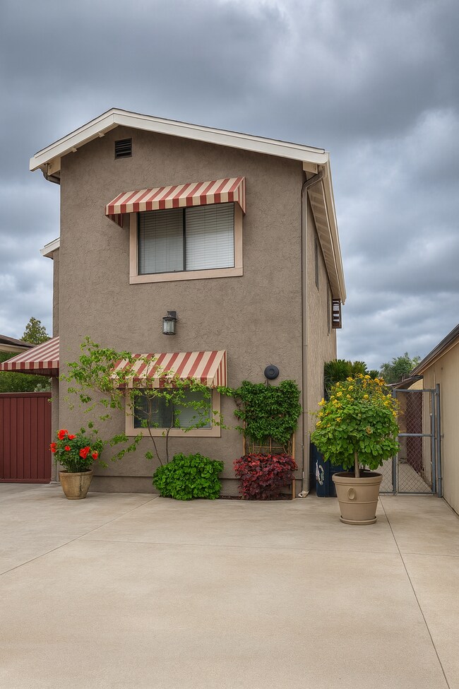 4224 1/2 Swift - 4224 1/2 Swift Ave