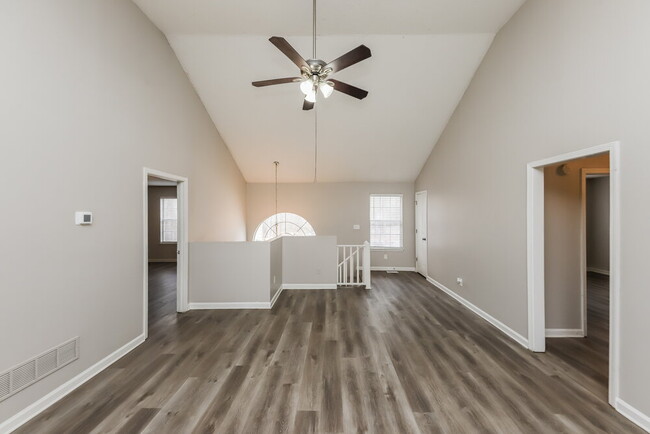 Foto del edificio - 6953 Cave Springs Rd