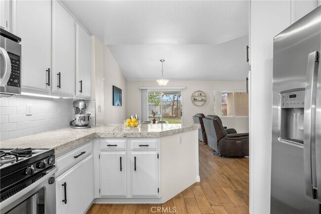 Foto del edificio - Single Story Home in the sought after Char...