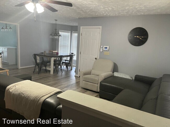 Building Photo - 3 br, 2 bath House - 2241 Calista Cir