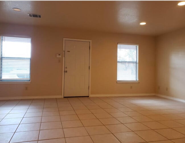 Building Photo - Log Cabin Plaza