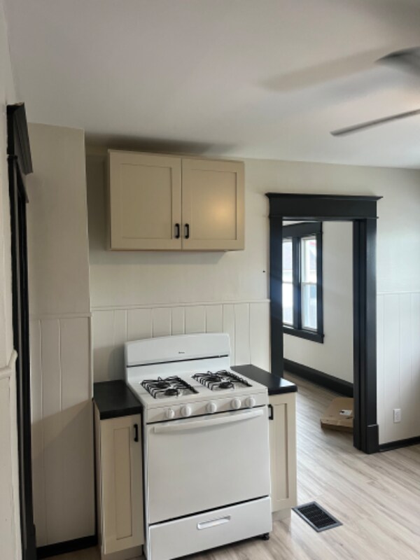 Foto del edificio - 4260 South Park Ave