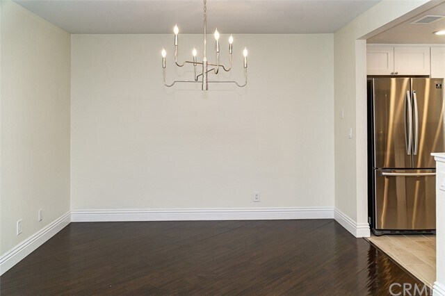 Building Photo - 961 Las Lomas Dr