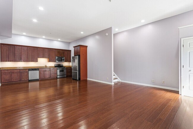 Foto del edificio - 2355 E York St