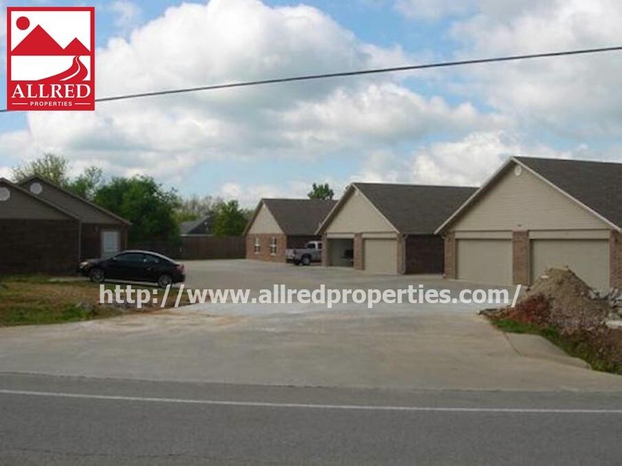 Primary Photo - Elkins Duplex for Rent