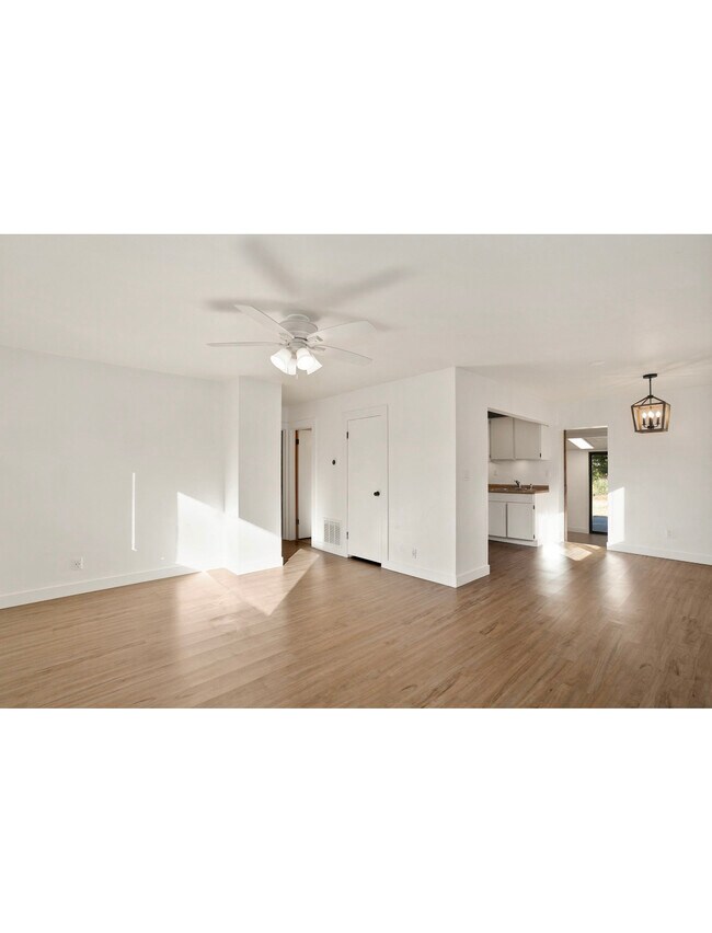 Foto del edificio - 2520 NE 7th St