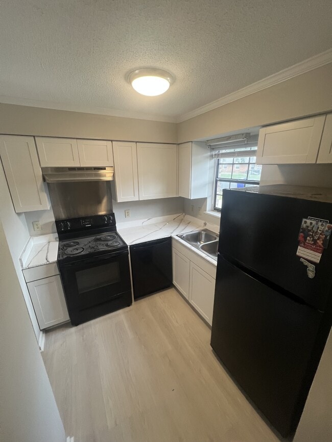 Photo - 716 Verdant Dr Townhome