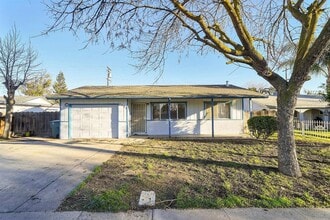 Building Photo - 1101 Snead Dr