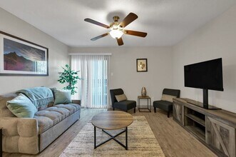 Building Photo - 510 Billie Bess Ln