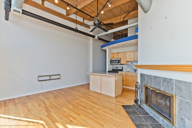 Foto del edificio - 2210 W Wabansia Ave