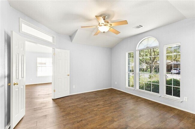Building Photo - 10708 Sycamore Hills Rd