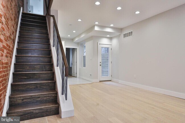 Foto del edificio - 1614 N 28th St