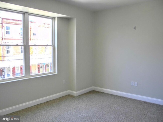 Foto del edificio - 319 N Preston St