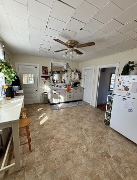 Foto del edificio - 156 Russell St