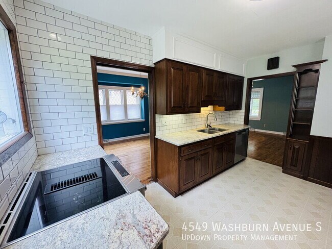Foto del edificio - 4549 Washburn Ave S