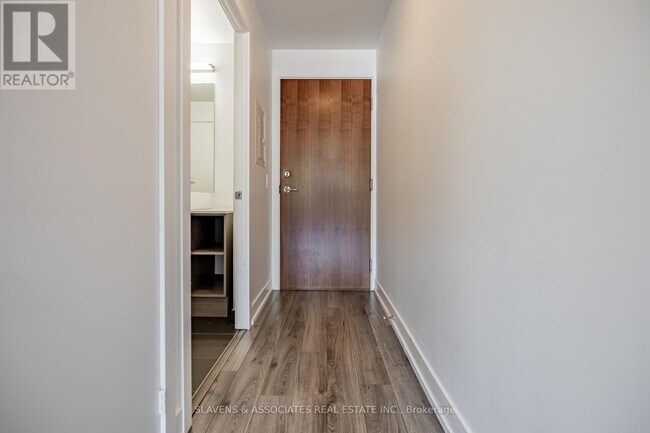 Building Photo - 170-170 Chiltern Hill Rd