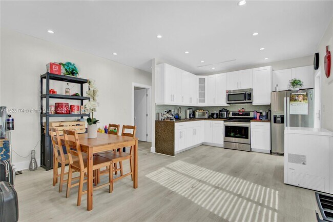 Foto del edificio - 2900 SW 4th St