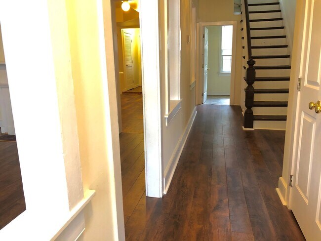 Foto del edificio - Three-Bedroom Duplex in Downtown Richmond