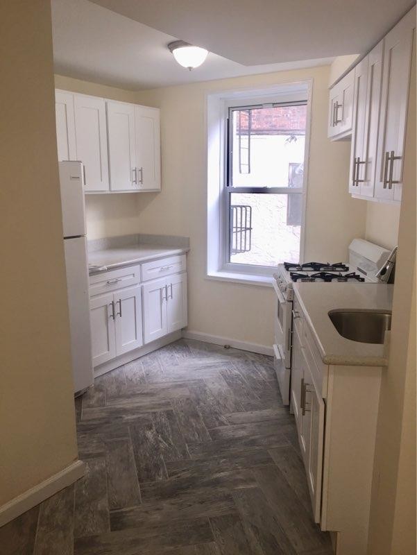 Foto principal - 4011 Kings Highway