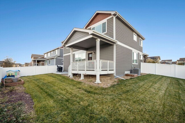 Foto del edificio - 5 Bedroom Home in West Greeley