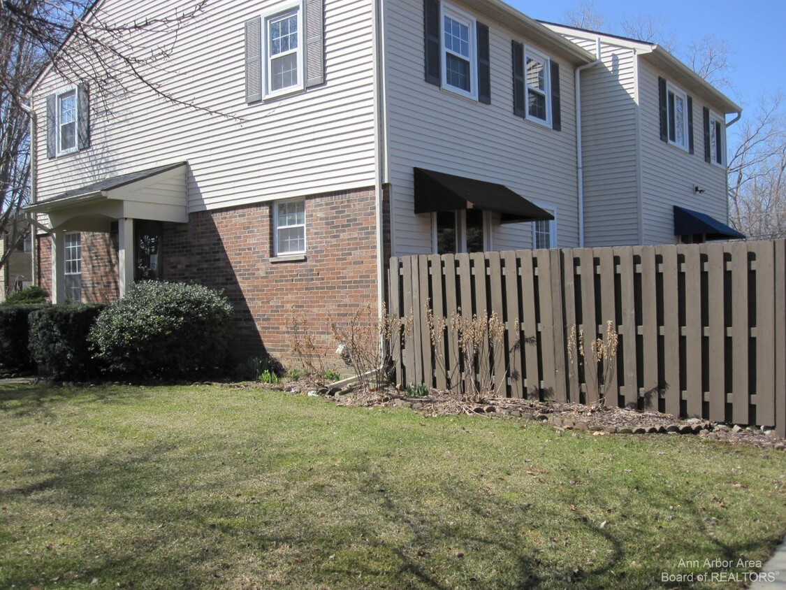 3238 Alpine Dr, Ann Arbor, MI 48108 - Condo for Rent in Ann Arbor, MI ...