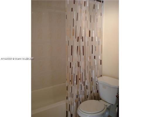 Foto del edificio - 17021 N Bay Rd