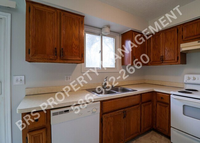 Foto del edificio - Shelby Township Duplex