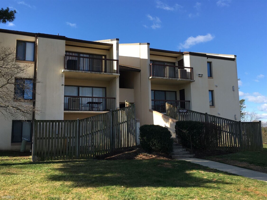 Primary Photo - 2 br, 2 bath Condo - 10137 Prince Pl Apt 401B